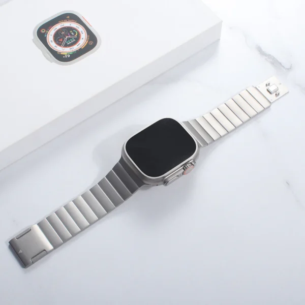 Magnetic Link Bracelet for iWatch 44 / 45 / 49mm