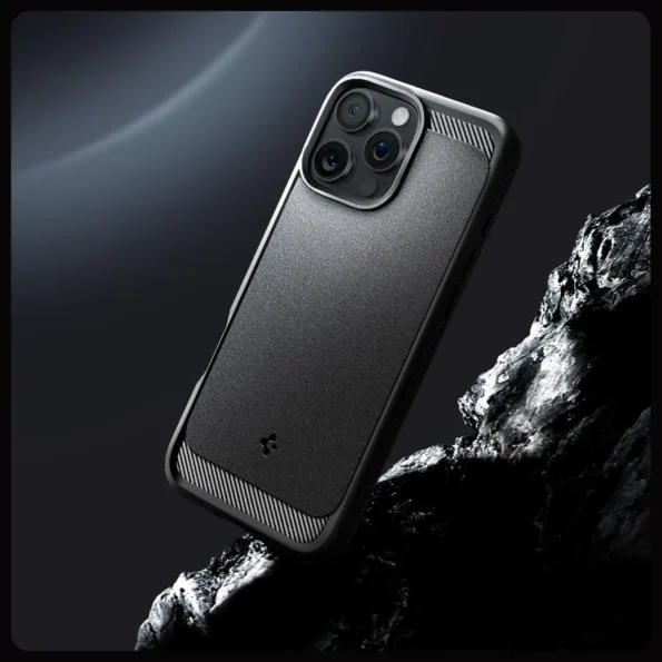 Spigen Rugged Armor MagFit Case for iPhone 16 Pro / 16 Pro Max